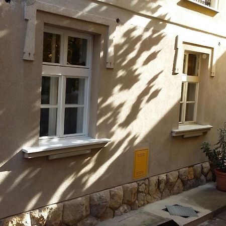 Studio Apartment - Green Door ซาเกร็บ ภายนอก รูปภาพ