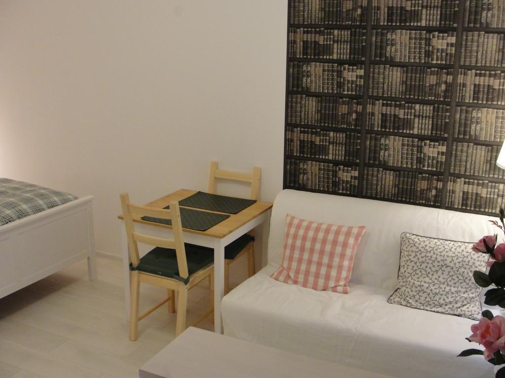 Studio Apartment - Green Door ซาเกร็บ ภายนอก รูปภาพ